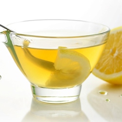 lukewarm-water-lemon