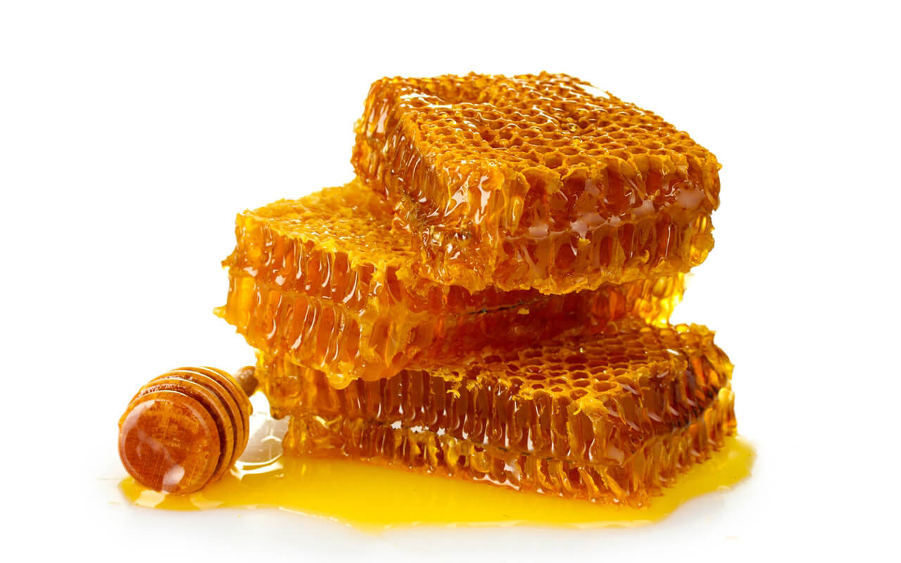 honey-with-honeycomb
